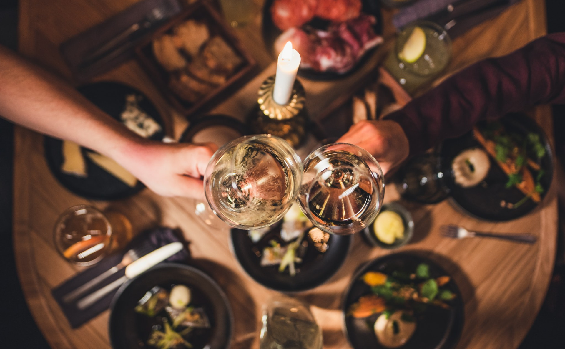 Guests raising a toast at a restaurant in Rovaniemi
